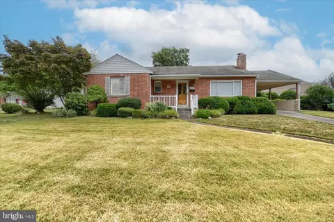 4501 North Rd, Harrisburg, PA 17109
