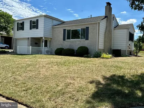 550 Avalon Ct, Harrisburg, PA 17111