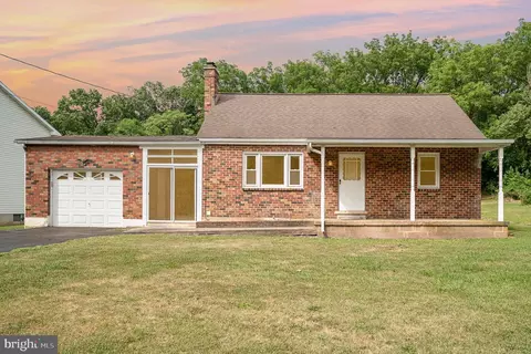 3149 E Harrisburg Pike, Middletown, PA 17057