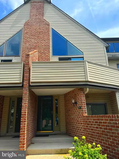 303 Cherrington Dr, Harrisburg, PA 17110