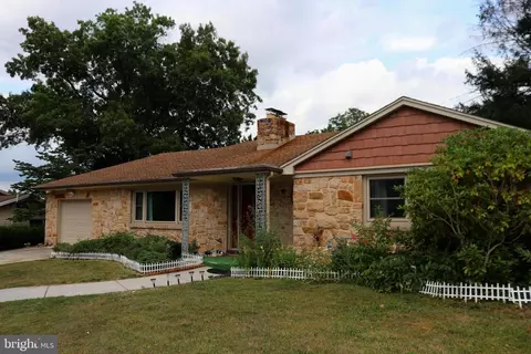 520 Shield St, Harrisburg, PA 17109