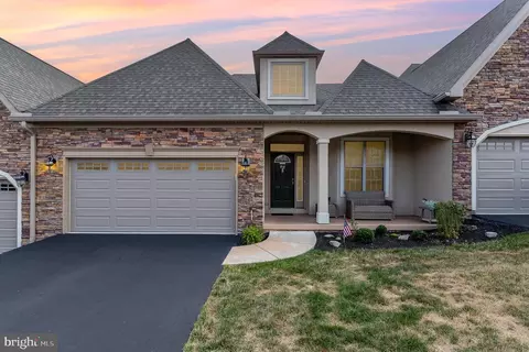 4327 Outerbridge Xing, Harrisburg, PA 17112