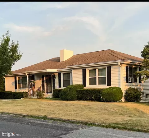 4911 Hilltop Rd, Harrisburg, PA 17111