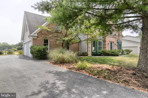 340 Vesper Rd, Hershey, PA 17033 photo 3