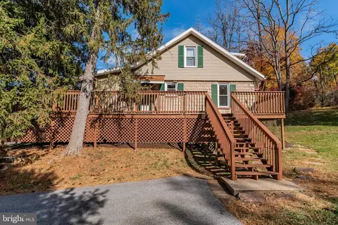 1051 Fishing Creek Valley Rd, Harrisburg, PA 17112