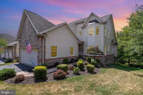 308 Autumn Chase Chase, Harrisburg, PA 17110