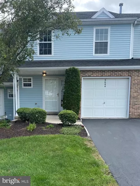6684 Springford Ter, Harrisburg, PA 17111