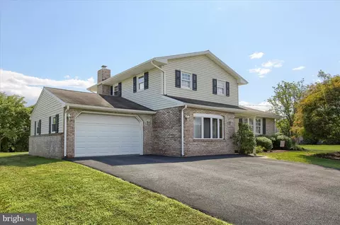 1910 Rosedale Ave, Middletown, PA 17057