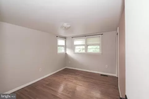 Bedroom - 329 E Granada Ave, Hershey, PA 17033 photo 4 of 8