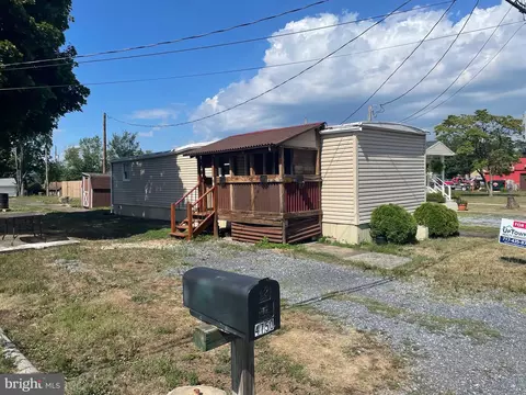 4750 Count St, Harrisburg, PA 17109