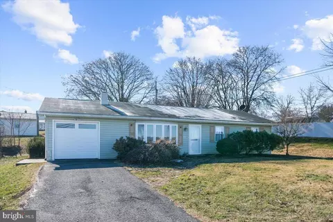 5204 Route 209, Elizabethville, PA 17023