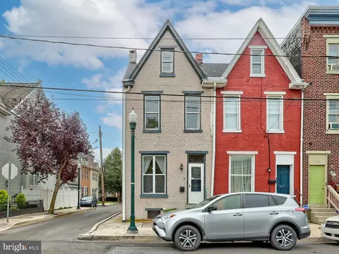 319 Kelker St, Harrisburg, PA 17102