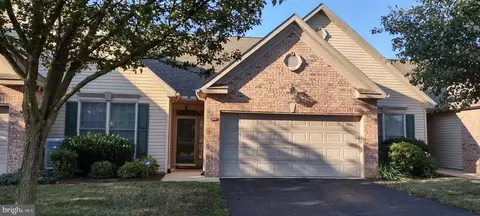 303 S Lakeview Dr, Harrisburg, PA 17110