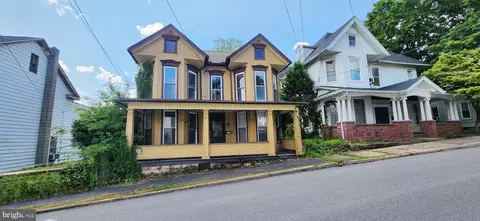 126 N East St, Williamstown, PA 17098