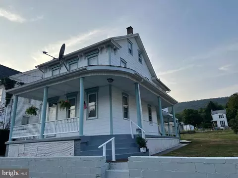 305 Vine St, Williamstown, PA 17098