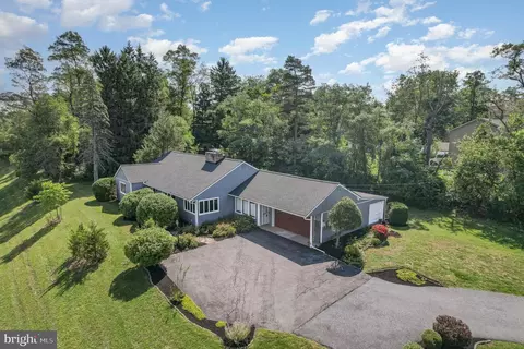 2251 Crums Mill Rd, Harrisburg, PA 17110