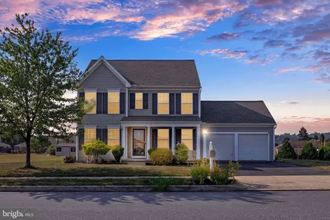 7099 Pine Ridge Dr, Harrisburg, PA 17111