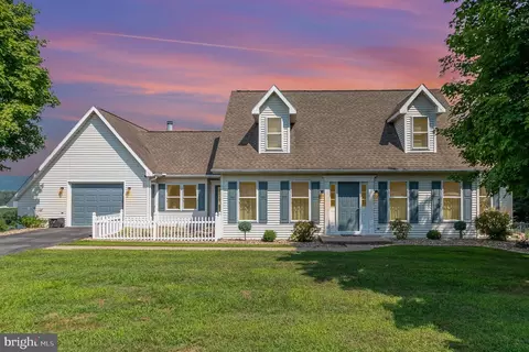 207 Marks Rd, Millersburg, PA 17061