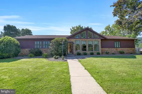 108 N Nursery Rd, Elizabethville, PA 17023