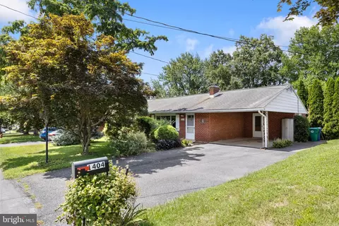 1404 Ford Ave, Harrisburg, PA 17109