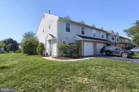 104 Fawn Rdg N, Harrisburg, PA 17110
