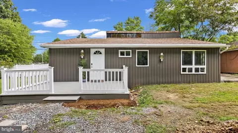 262 N Geyers Church Rd, Middletown, PA 17057