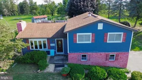 601 Beck Cir, Harrisburg, PA 17111
