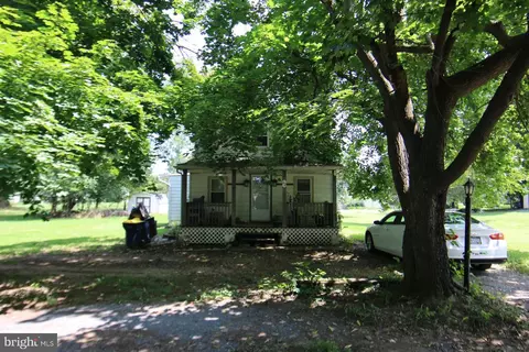 62 Wayne Ave, Middletown, PA 17057