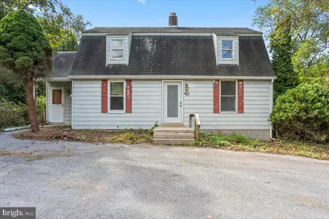 40 Briardale Rd, Dauphin, PA 17018