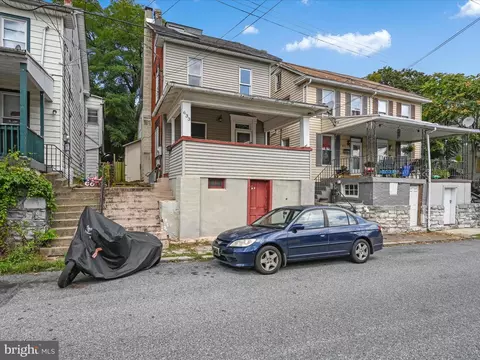 633 2nd St, Harrisburg, PA 17113