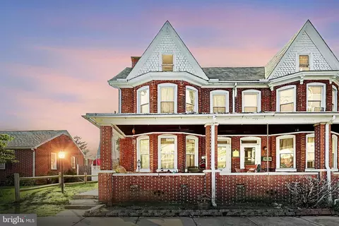103 N Pine St, Middletown, PA 17057