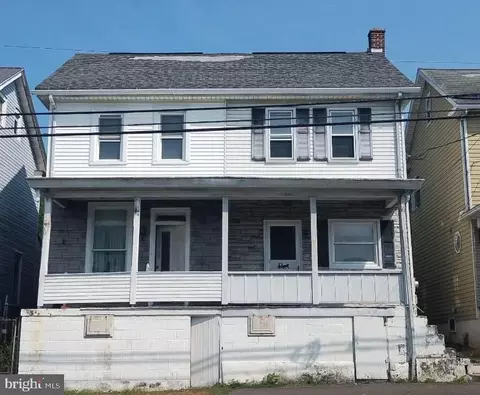 115-117 W Broad St, Williamstown, PA 17098