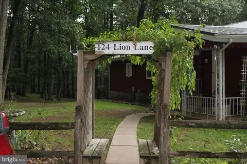 109 C Bastian Rd #124 LION LANE, Halifax, PA 17032