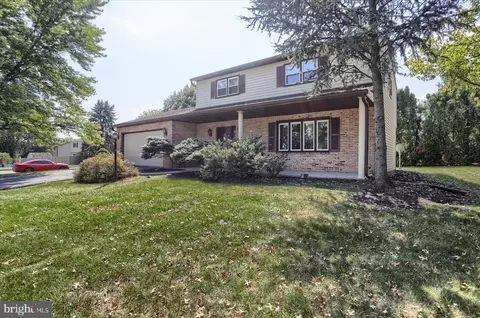 2001 Chevy Chase Dr, Harrisburg, PA 17110