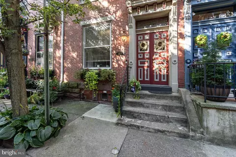 1706 Penn St, Harrisburg, PA 17102