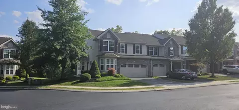 145 Needlewood Dr, Harrisburg, PA 17112