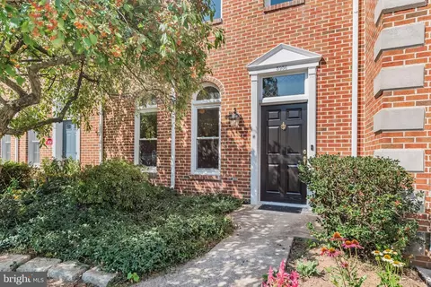 5956 Omar Ct, Harrisburg, PA 17112