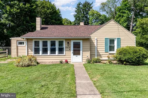 4404 Marblehead St, Harrisburg, PA 17109