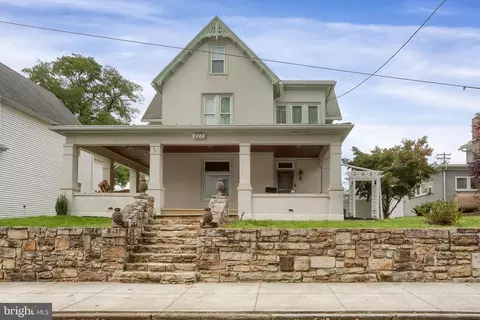 277 North St, Millersburg, PA 17061