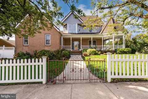 3655 Derry St, Harrisburg, PA 17111