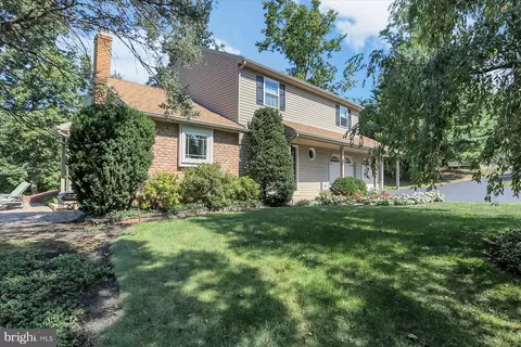 2251 Foxianna Rd, Middletown, PA 17057