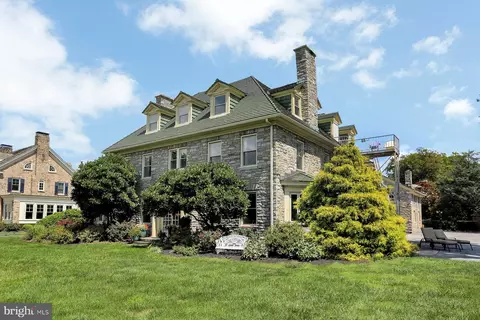 2917 N Front St, Harrisburg, PA 17110