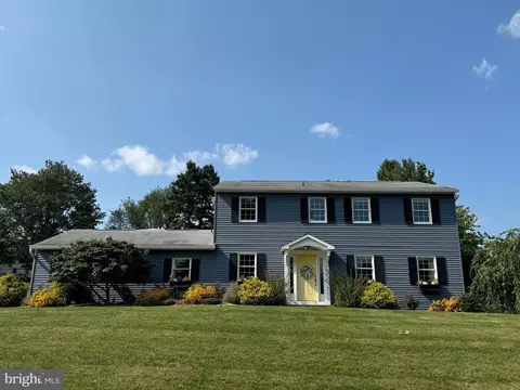 137 Laurel Dr, Hershey, PA 17033