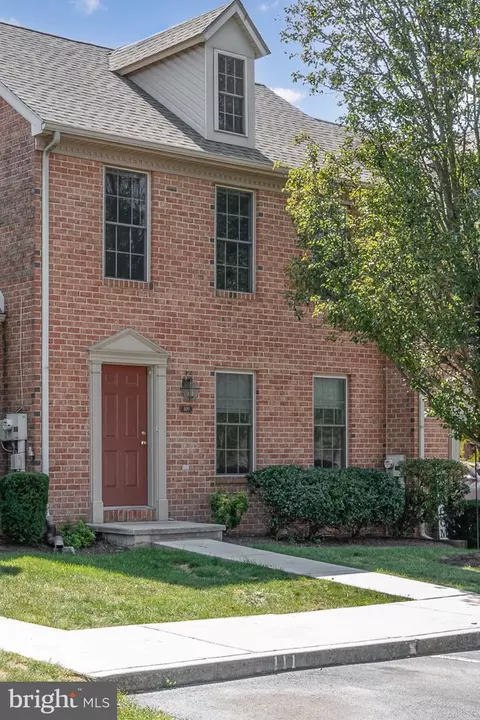 109 Hunters Ridge Dr, Harrisburg, PA 17110