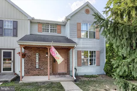 1123 Brook Ln, Harrisburg, PA 17111
