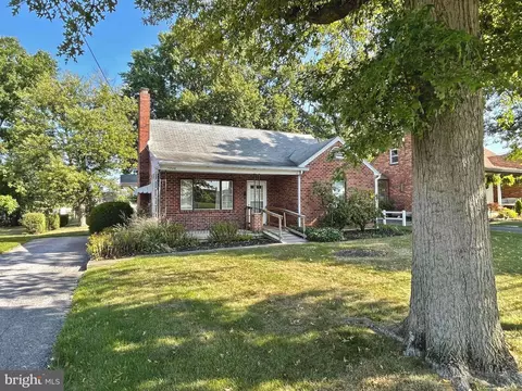 5906 Jonestown Rd, Harrisburg, PA 17112