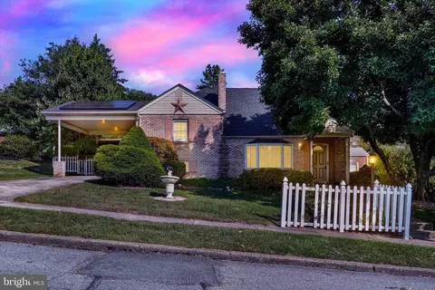 501 Lenker Pl, Harrisburg, PA 17111