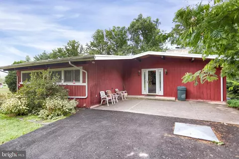 134 Reiners School Rd, Tower City, PA 17980