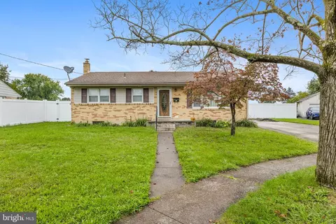 6950 Huntingdon St, Harrisburg, PA 17111