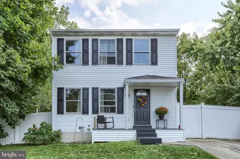 2043 Briggs St, Harrisburg, PA 17103